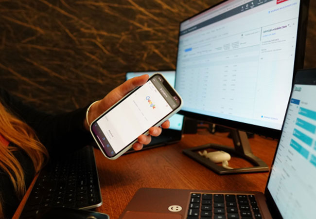 <p>google adwords</p><p>facebook ads</p><p>monitorizare si analiza</p>
